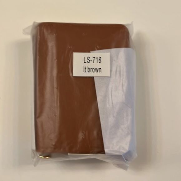 Quilted Studded Love Wallet - Light Brown- Gift Idea - Picture 5 of 5